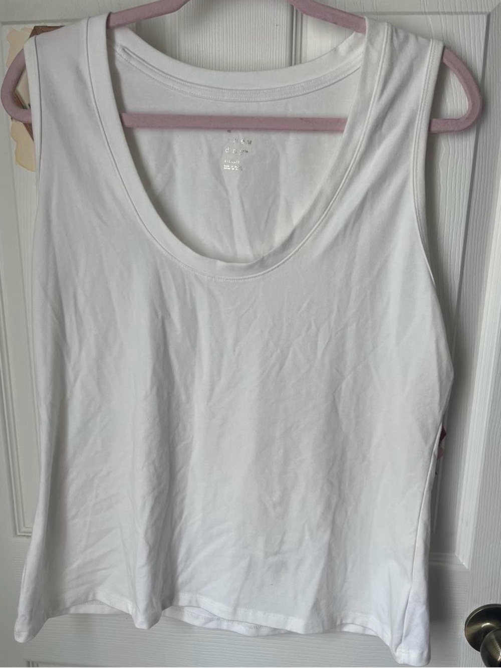 Classic White Scoop Neck Tank Top - Women